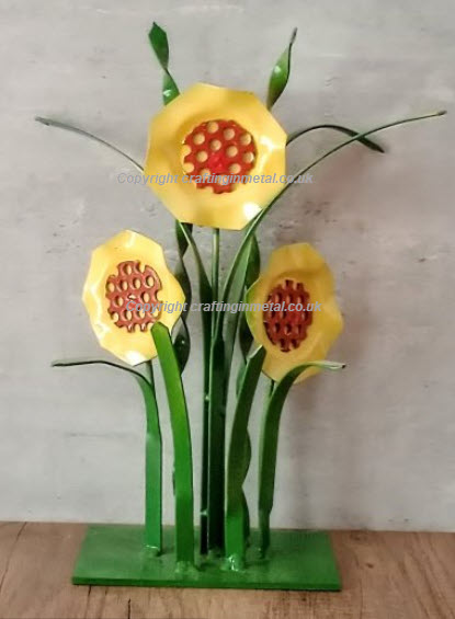 Crafting in Metal idea gift with someone who love sunflowers.